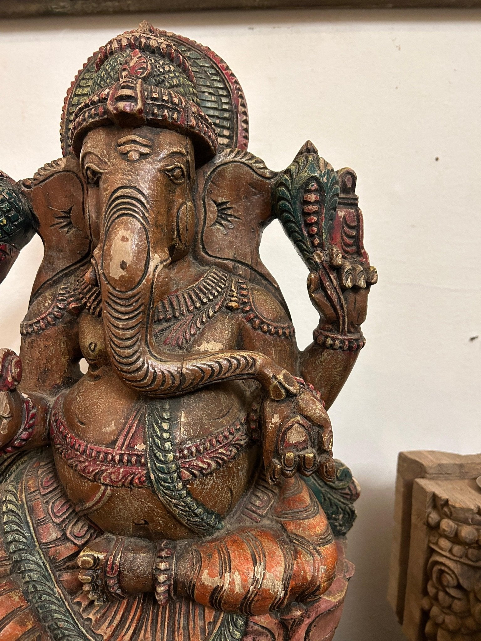 Wooden Statue Mutlicolor Goddes Ganesh - TesuSculpture