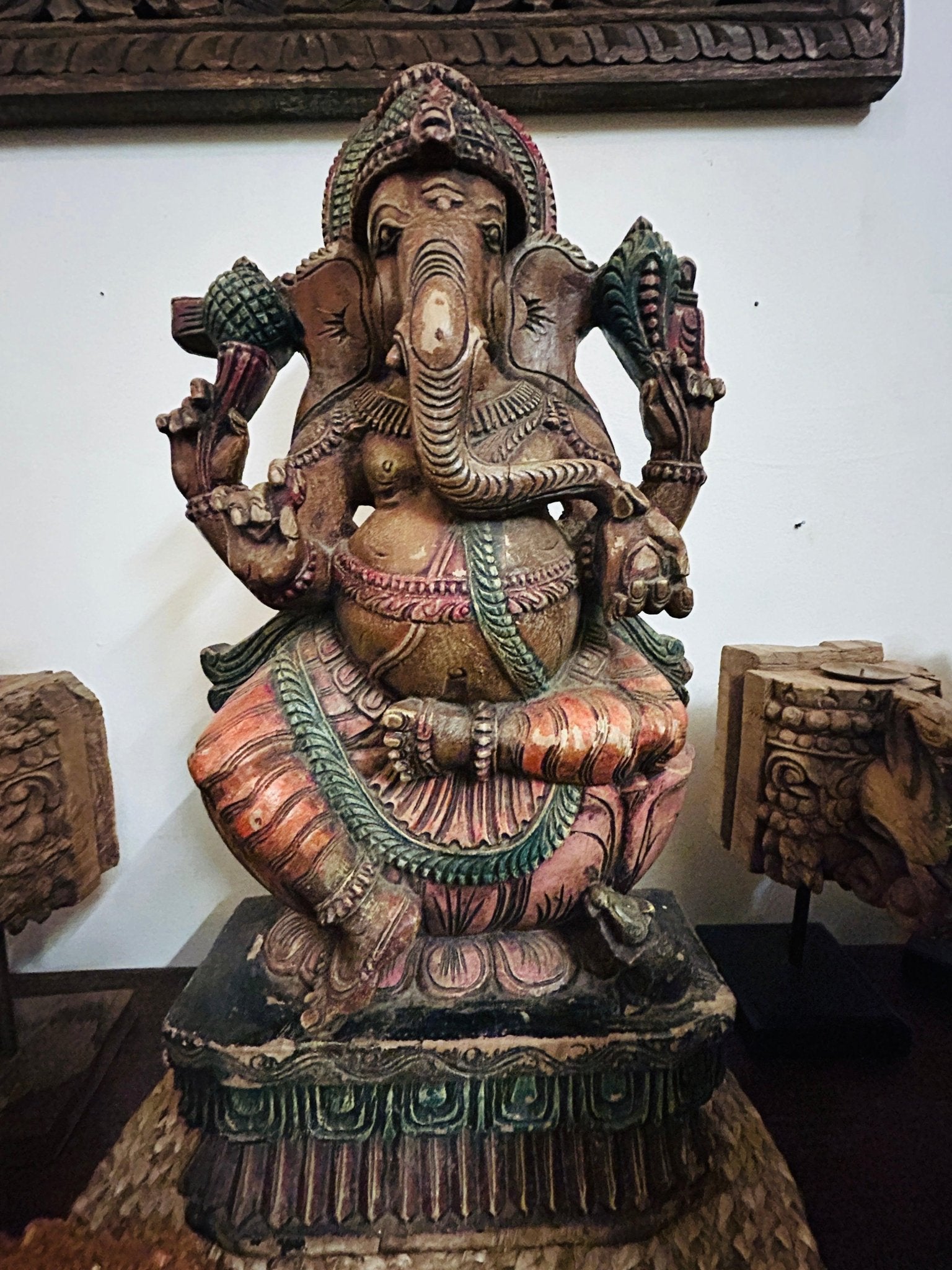 Wooden Statue Mutlicolor Goddes Ganesh - TesuSculpture