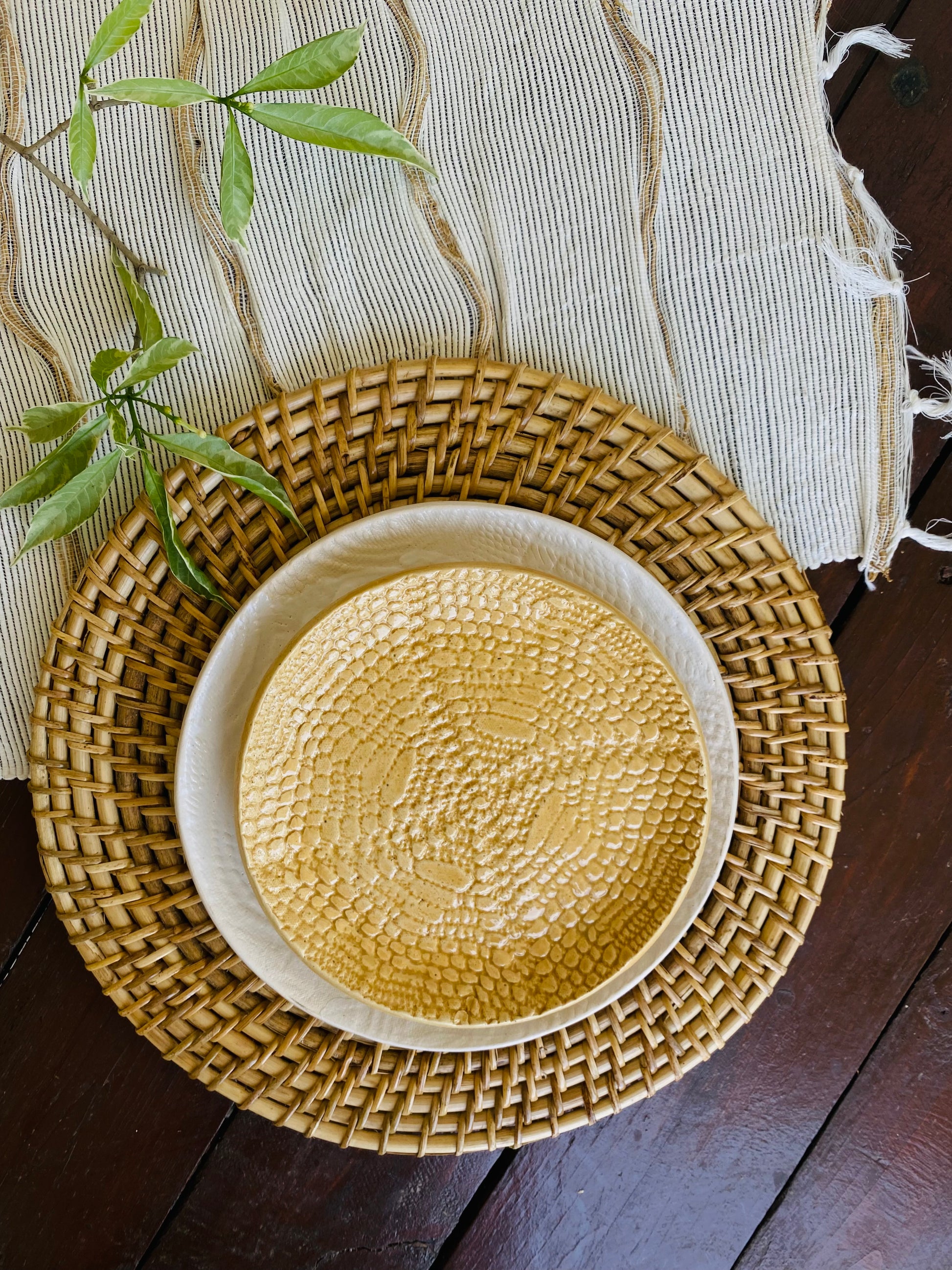 Mustard Yellow Lace Ceramic Cookie Plates - 6.5 inches - TESU