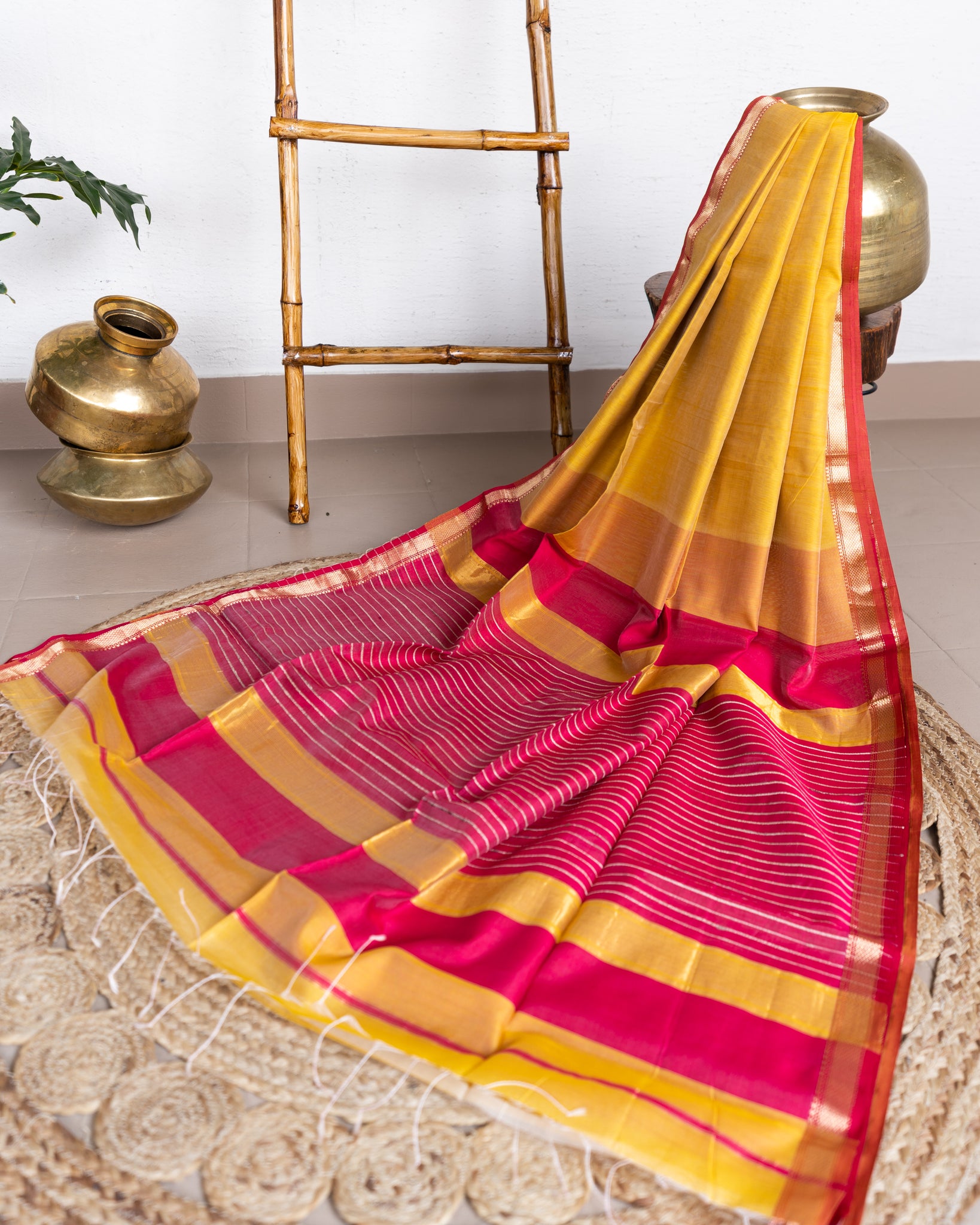Handweave Maheshwari Handloom Yellow and Pink Jute Silk Cotton Saree