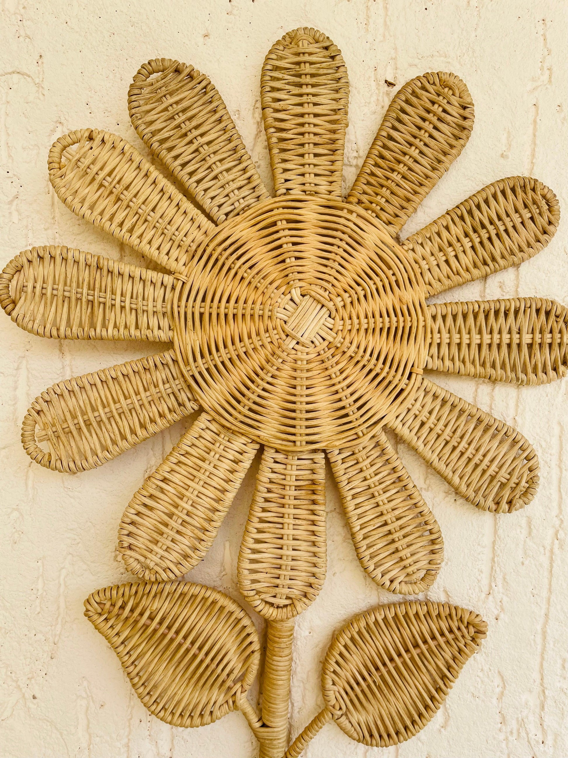 Daisy Flower Cane Wall Decor - TESU