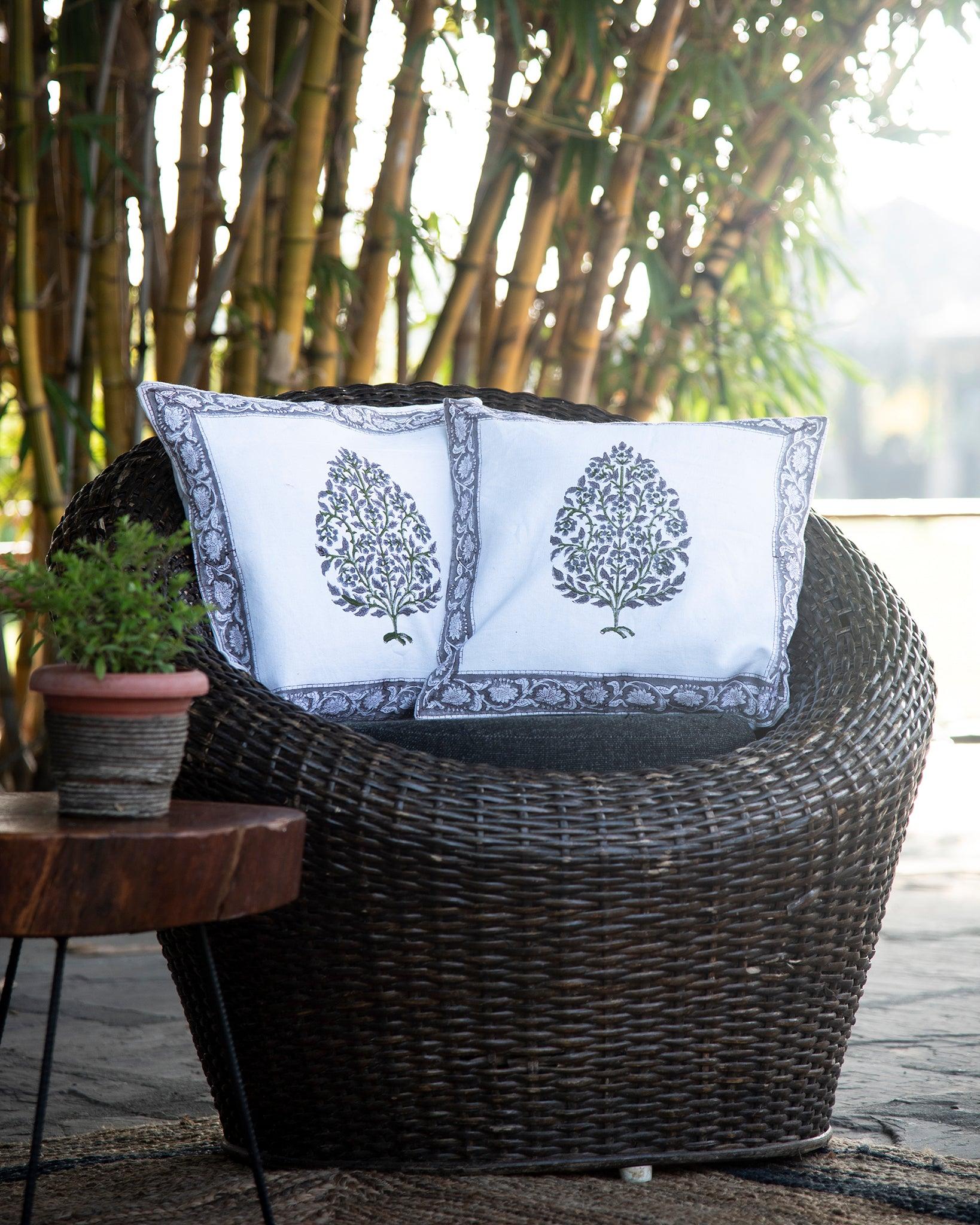 Hand block Printed Cushion Covers - Set of 2 ( Purple and White ) - TESU