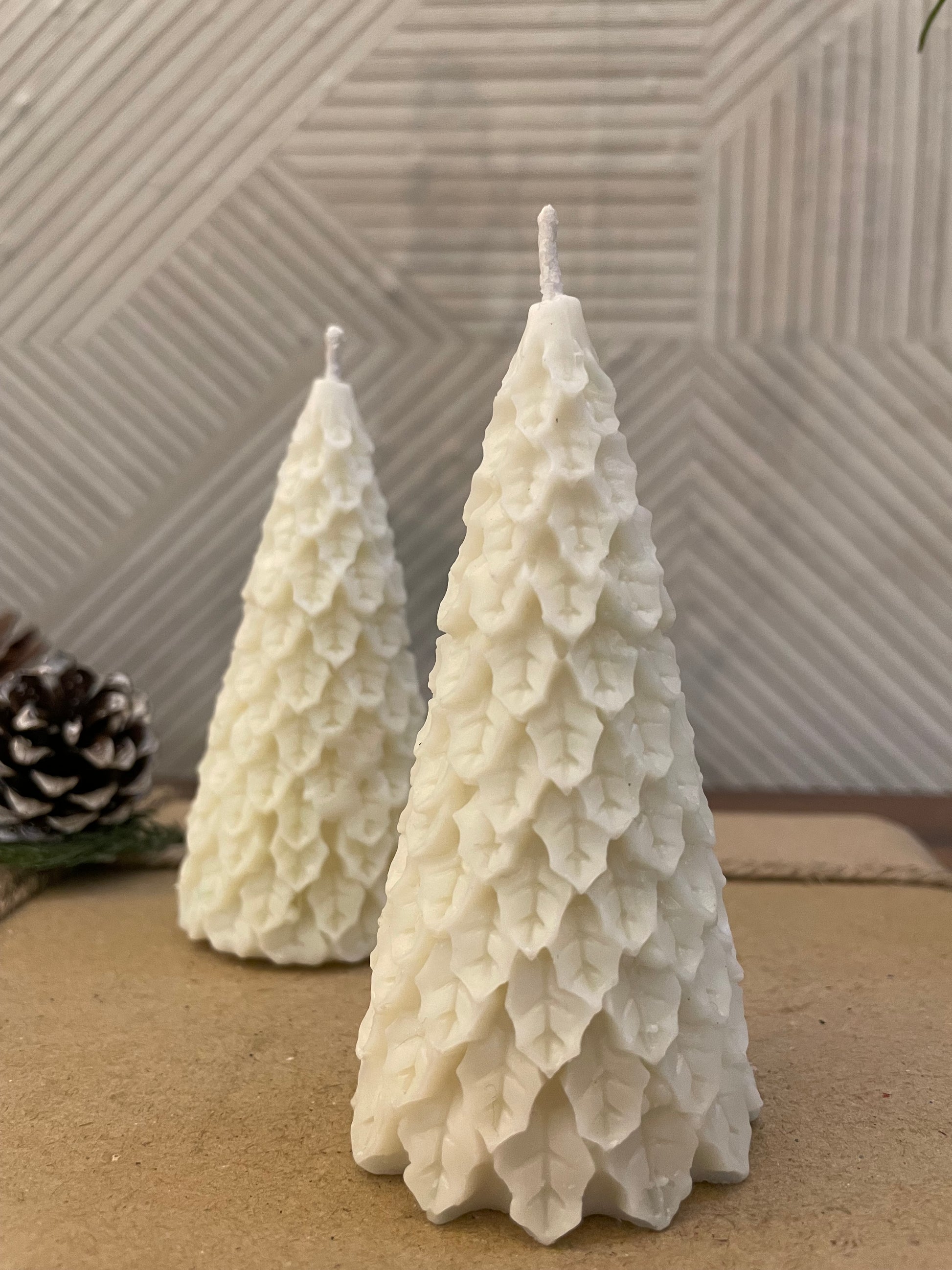 Scented Christmas Tree Candles - Set of 2 - TESU