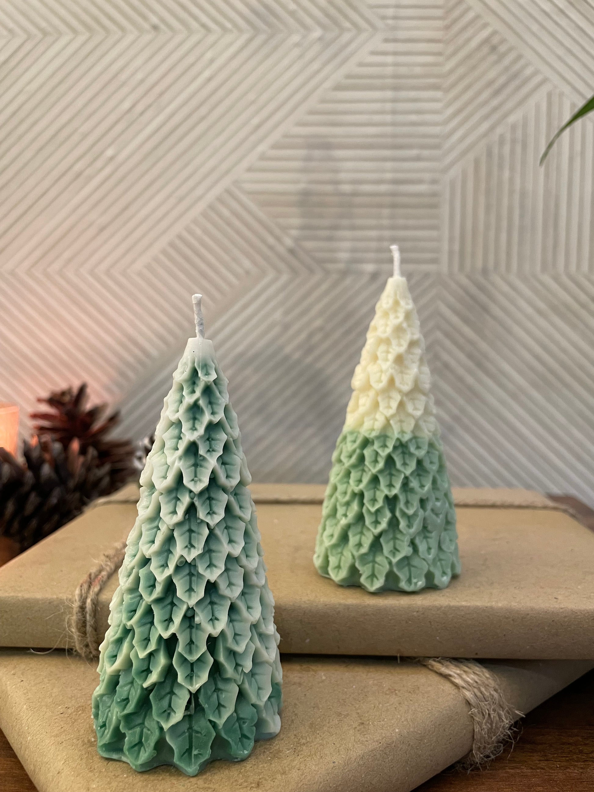 Scented Christmas Tree Candles - Set of 2 - TESU