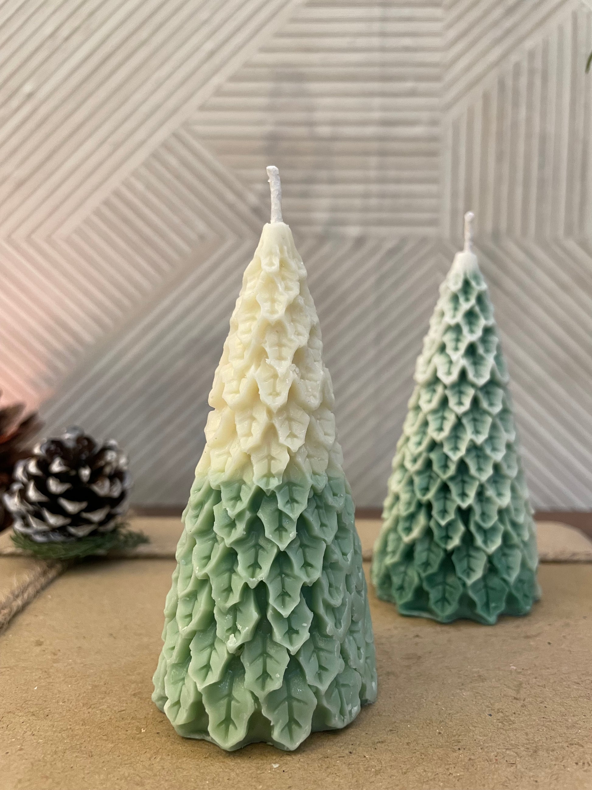 Scented Christmas Tree Candles - Set of 2 - TESU