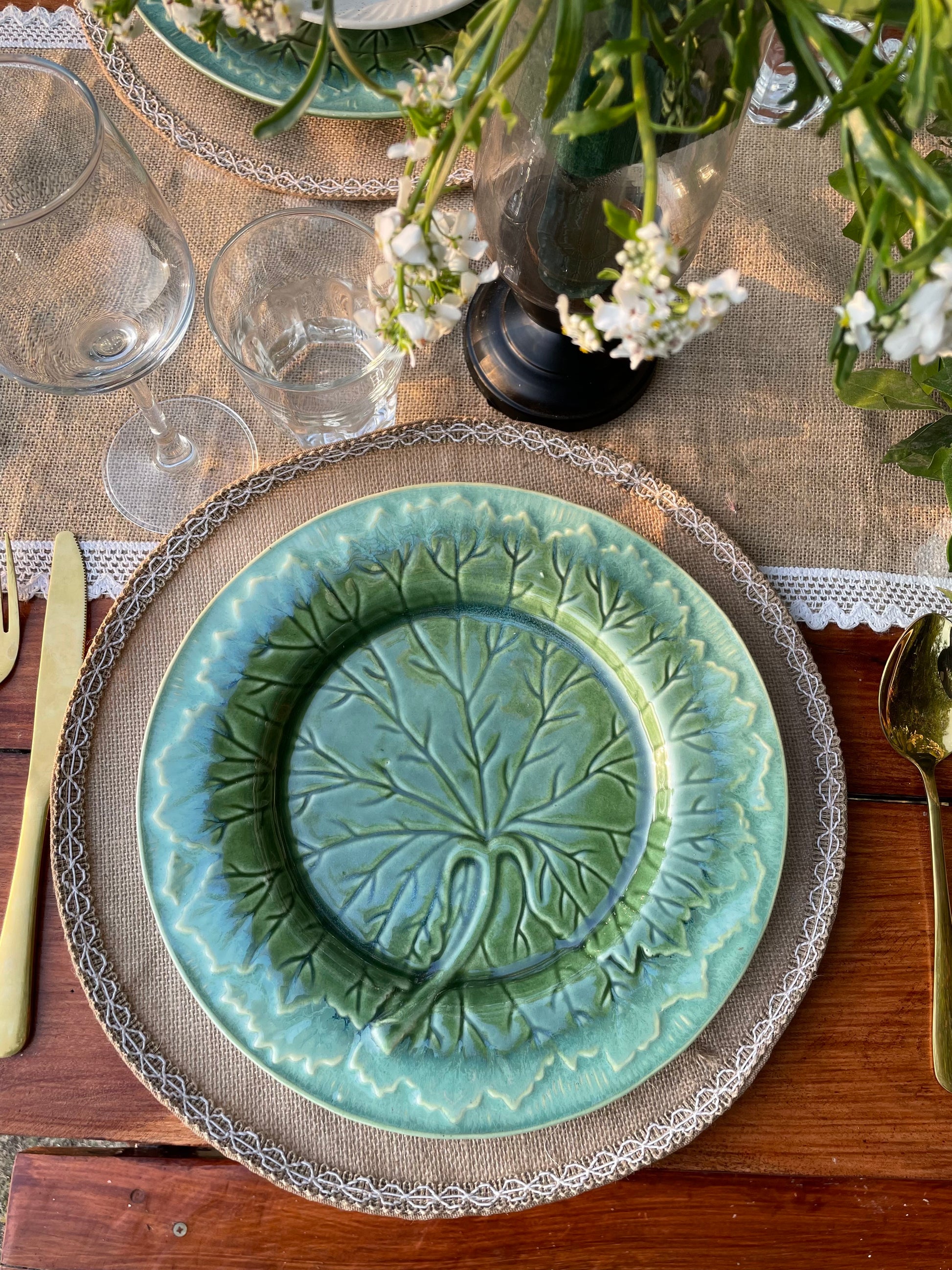 parna stoneware designer leaf charger plate tesu gree and white dining styling dinner setup resort cafe restaurant villa