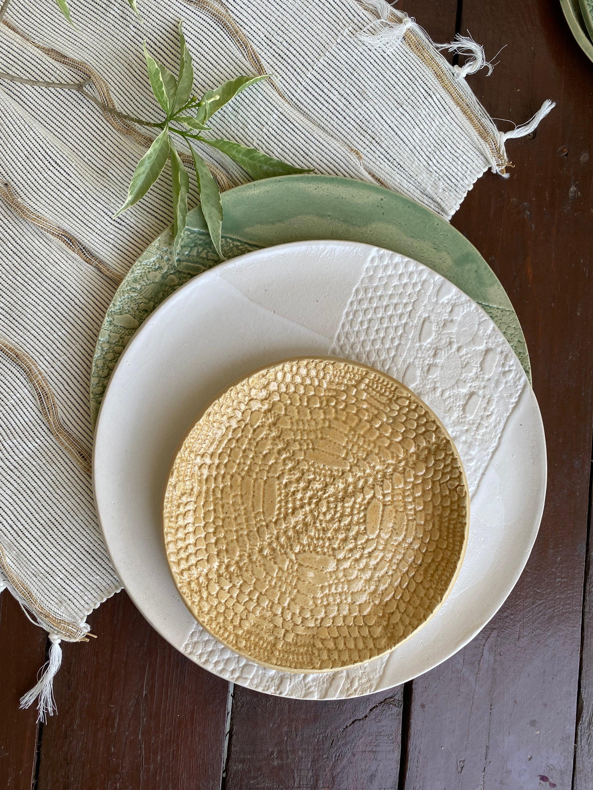 Mustard Yellow Lace Ceramic Cookie Plates - 6.5 inches - TESU