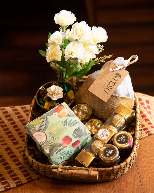 Shine Festive Hamper - TESU