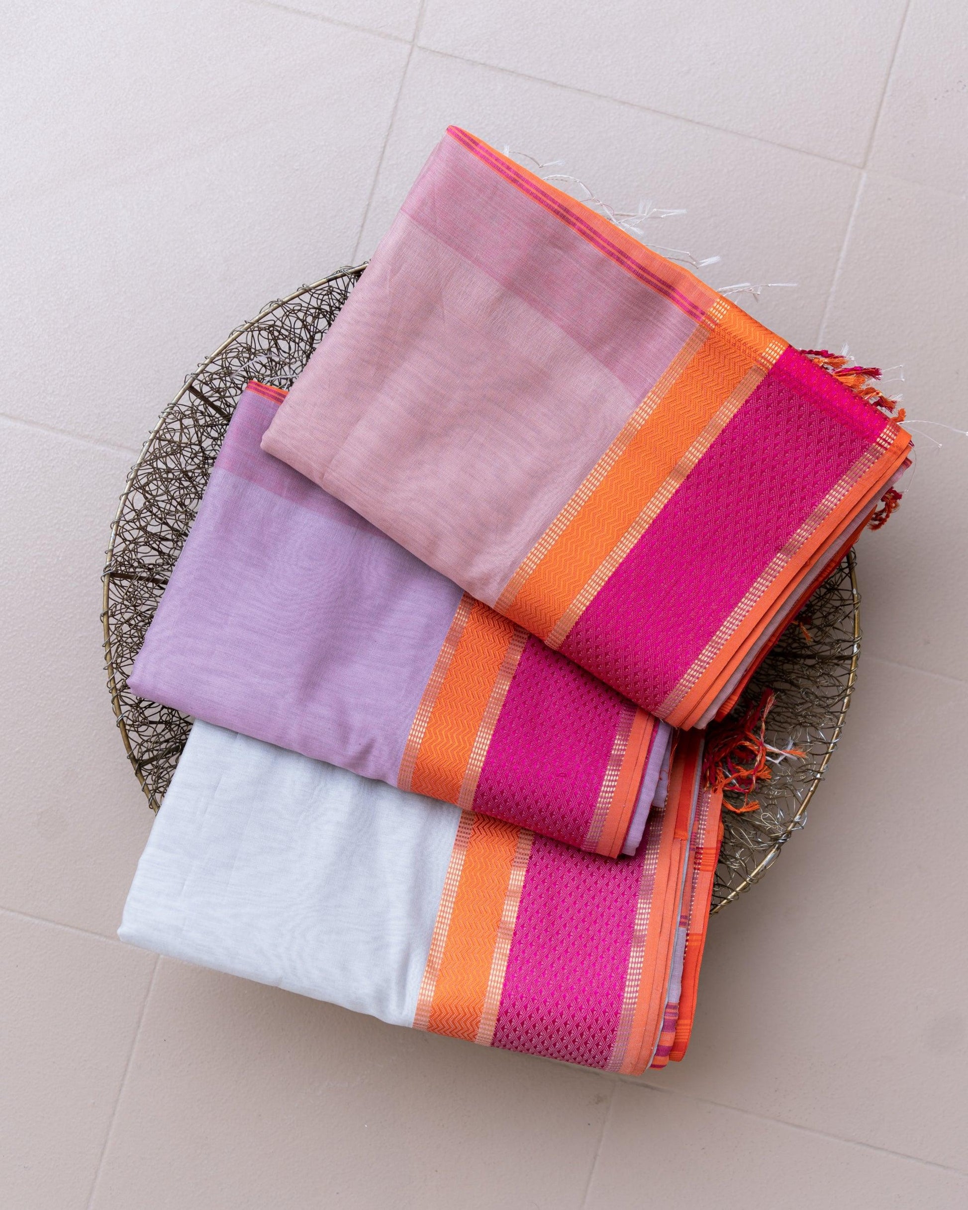 Handweave Maheshwari Handloom Light Grey with Ganga Jamuna Border Silk Cotton Saree - TESU