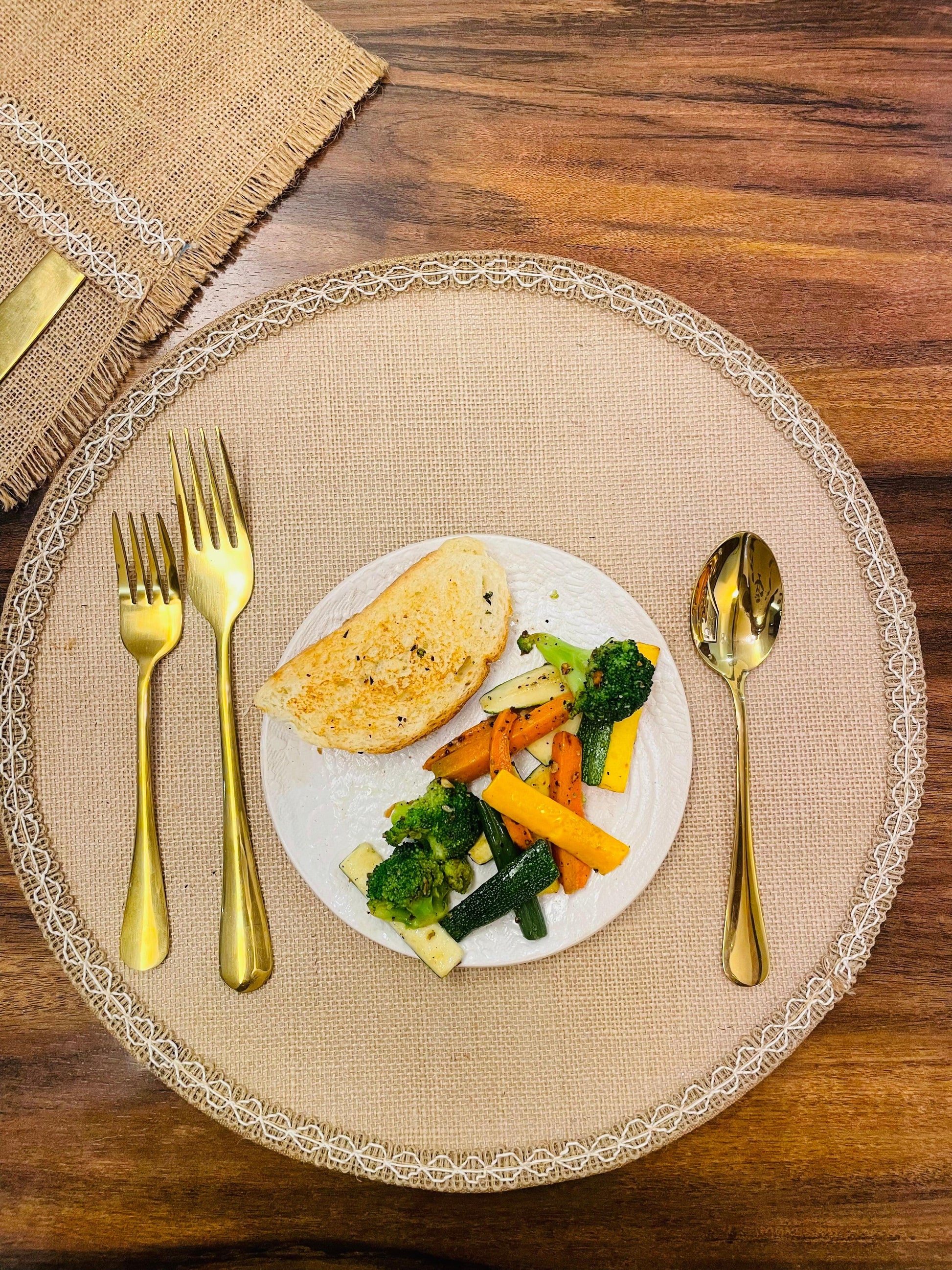 Jute Round Placemats with Laces - Set of 4 - TESU