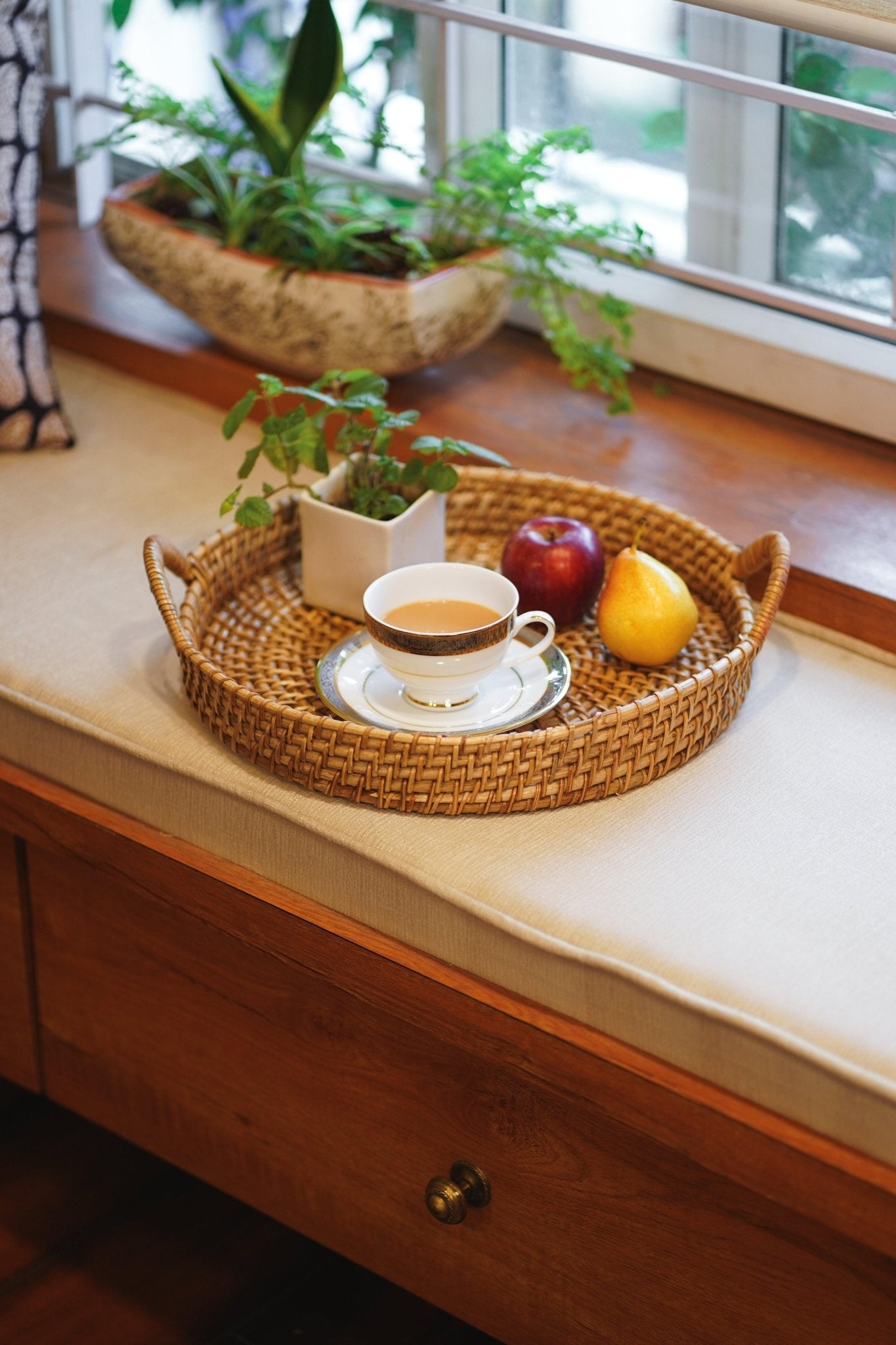 Handwoven Cane Serving tray with handle - TesuTray