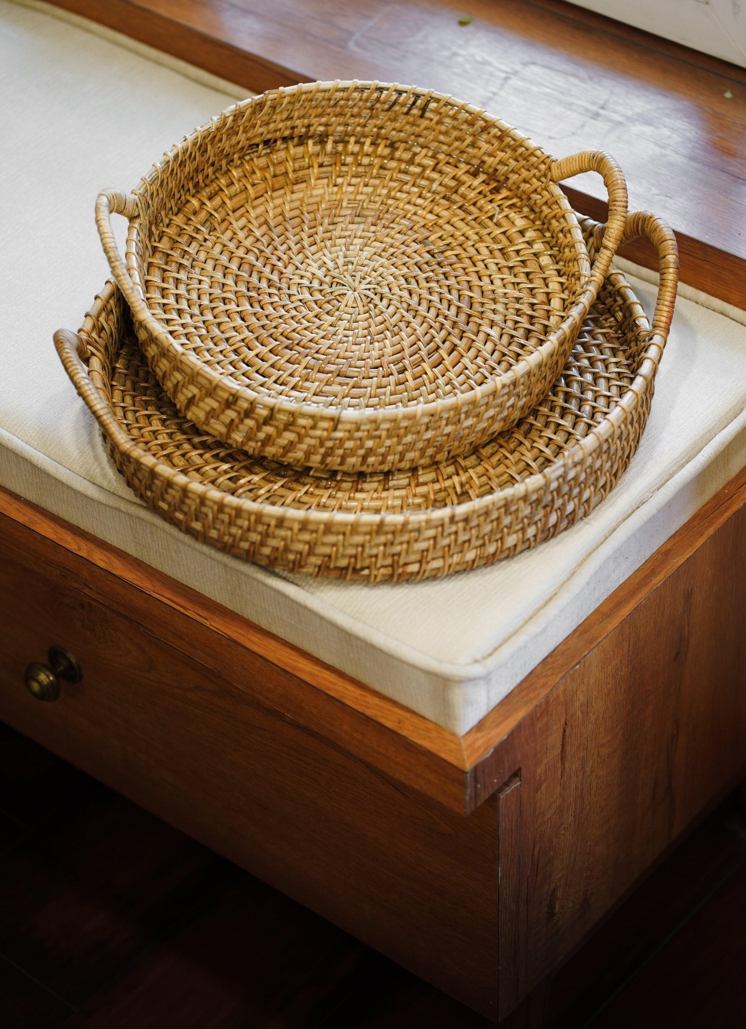 Handwoven Cane Serving tray with handle - TesuTray