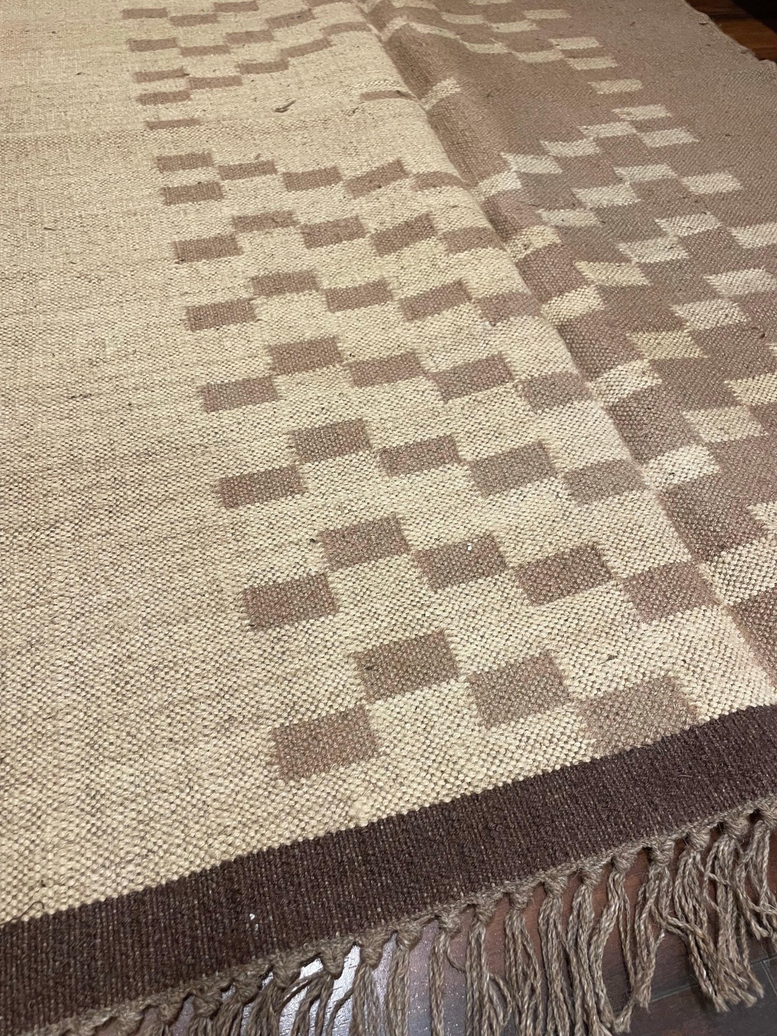 Handwoven Kilim Carpet - Design 3 - TesuKilim Rugs