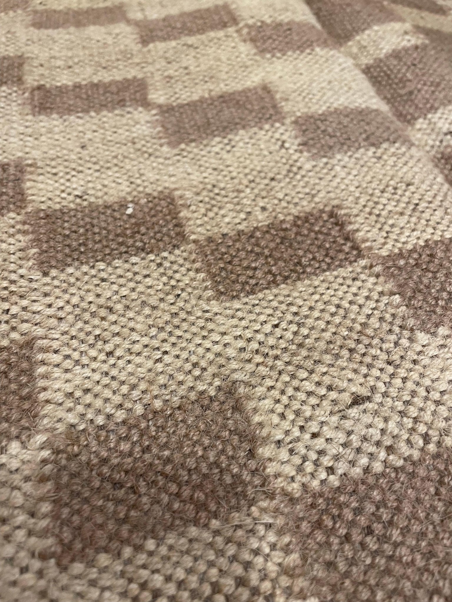 Handwoven Kilim Carpet - Design 3 - TesuKilim Rugs