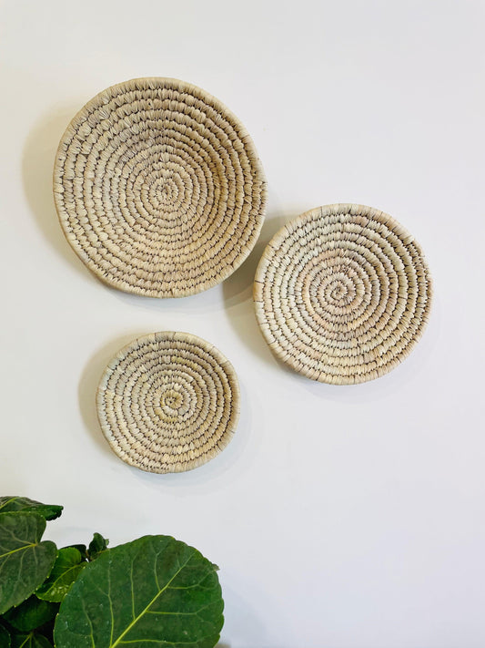 Palm Leaf Woven Plates - Natural Set of 3 - TESU