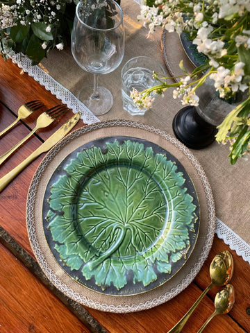 Parna Leaf Design Charger Plate - Green and White - TesuServeware