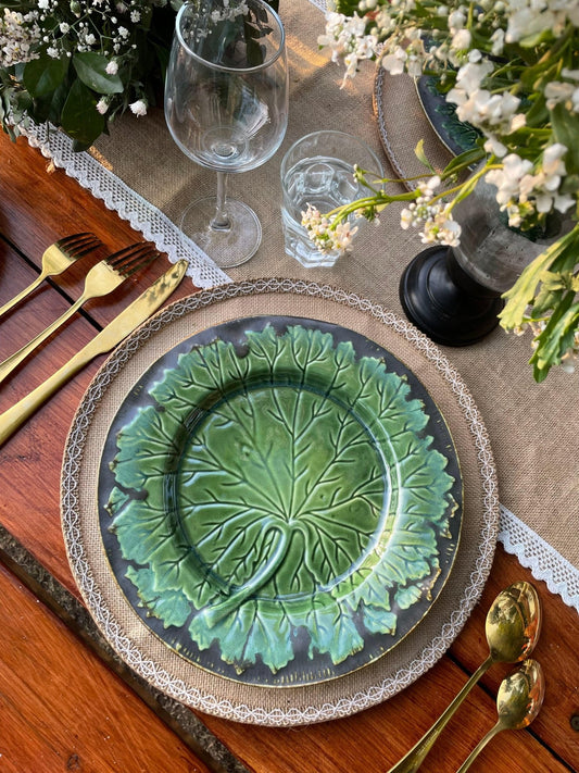 Parna Leaf Design Charger Plate - Green and White - TesuServeware