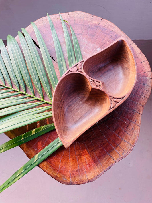 Pure Walnut Wood Almond Shaped Platter - TesuServing Platters