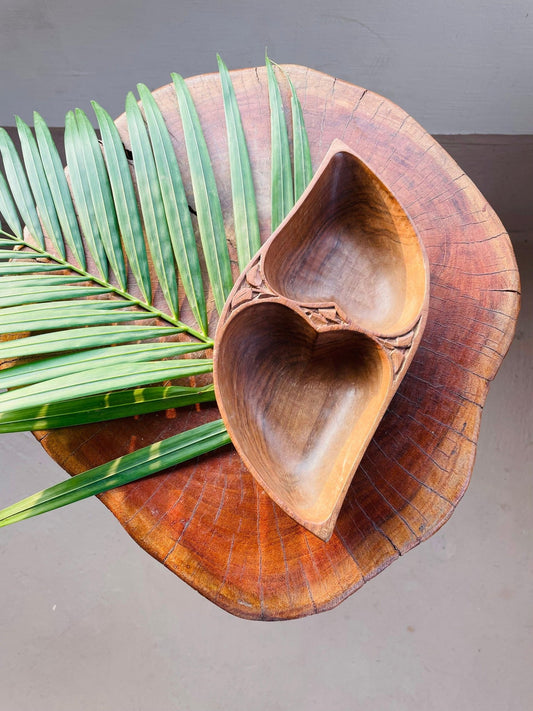 Pure Walnut Wood Almond Shaped Platter - TesuServing Platters