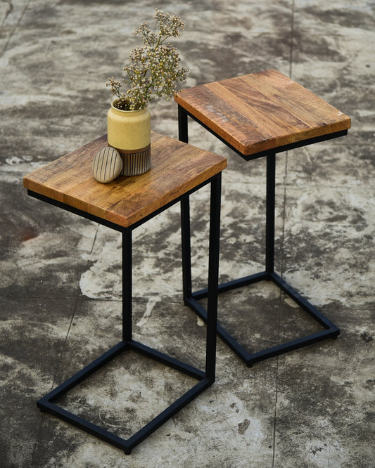 Add charming vintage look to your home for cozy or pulsating indoor gatherings with your friends and family. this wooden top side table set is ideal for small and large spaces giving you the sturdiness of its material and sophistication of its nesting design