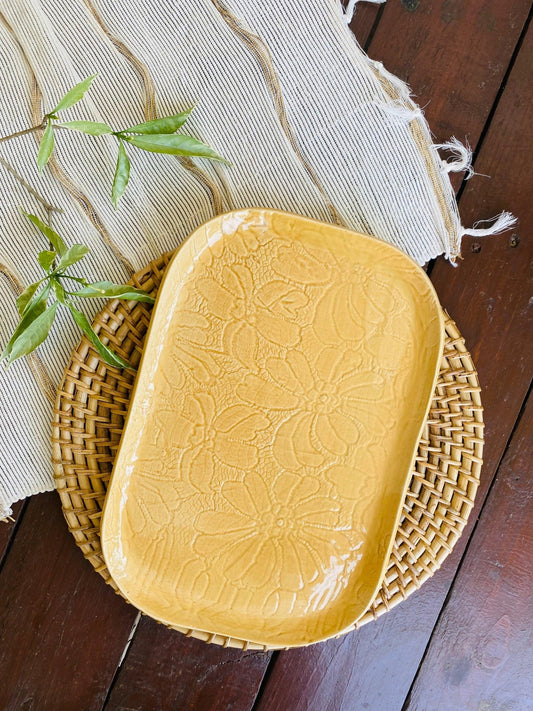 Yellow Lace Ceramic Platter - TesuServing Tray