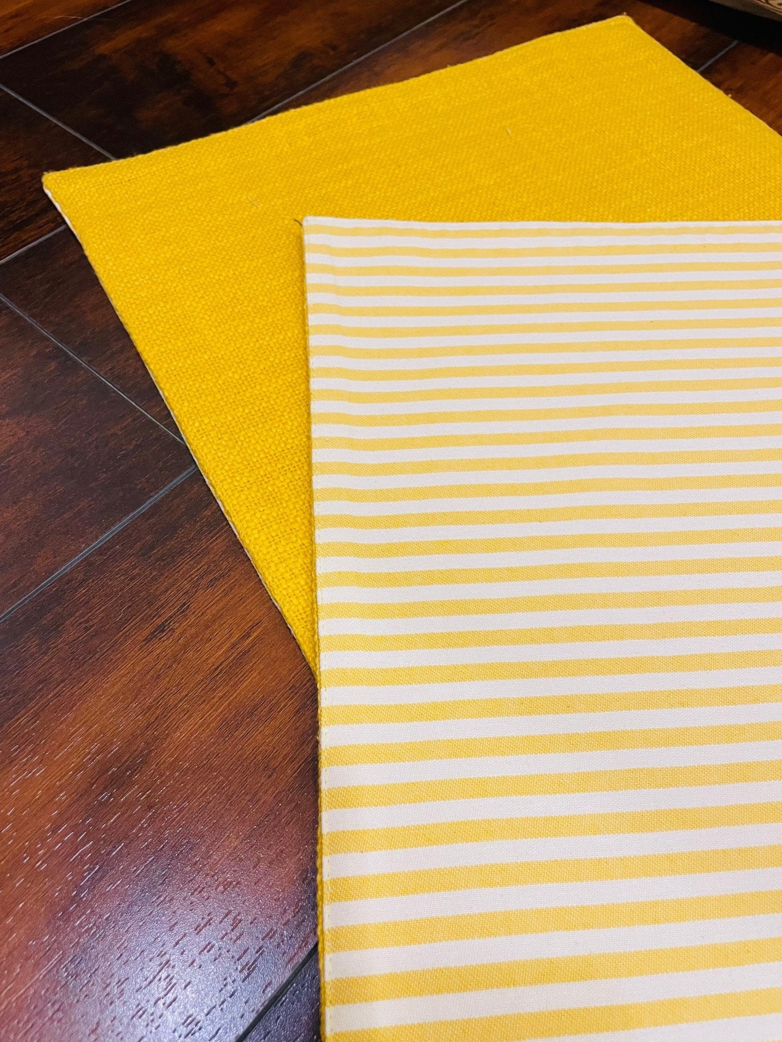 Yellow White Reversible Placemats (set of 4) - TesuPlacemats